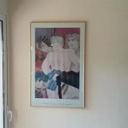 Rose Garden Apartment *